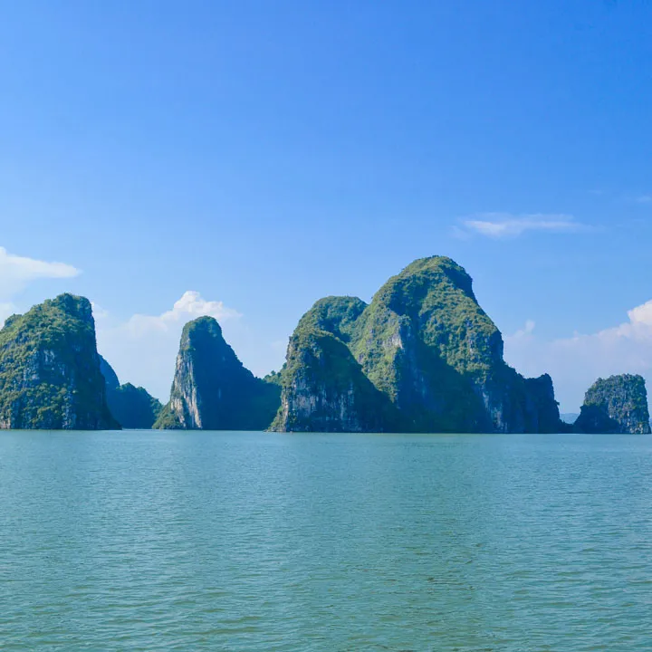 Ha-long-bay-728